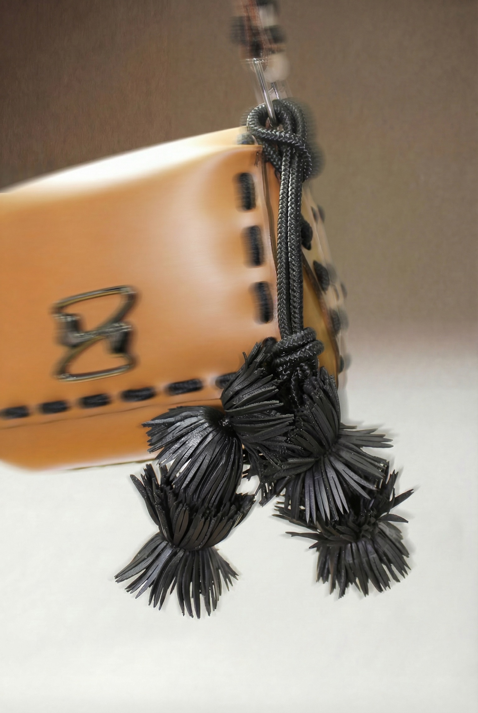 samar color caremelo